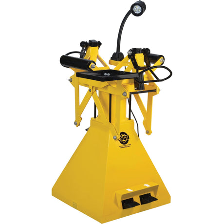 Pneumatic Passenger & Light Truck Tire Spreader
