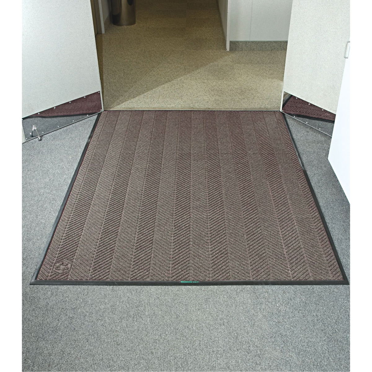 Waterhog® Eco Elite Matting, Wiper/Scraper, 3' x 8' x 3/8", Chestnut Brown